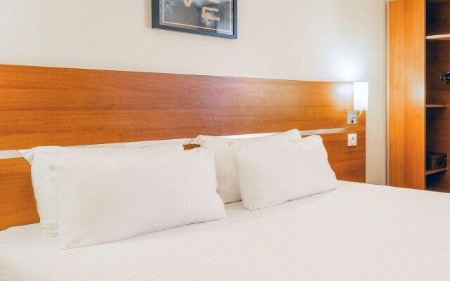 Comfort Hotel Aeroport Lyon St Exupery