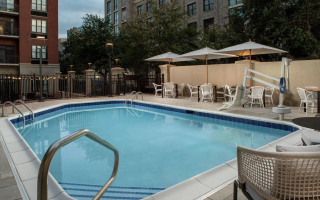Courtyard by Marriott Savannah Downtown/Historic District