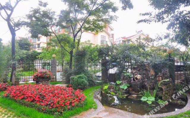 Jiangye  Chain  Garden  in  Dianchi  Resort,Kunming