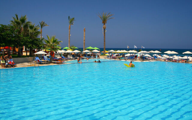 Eri Beach Hotel