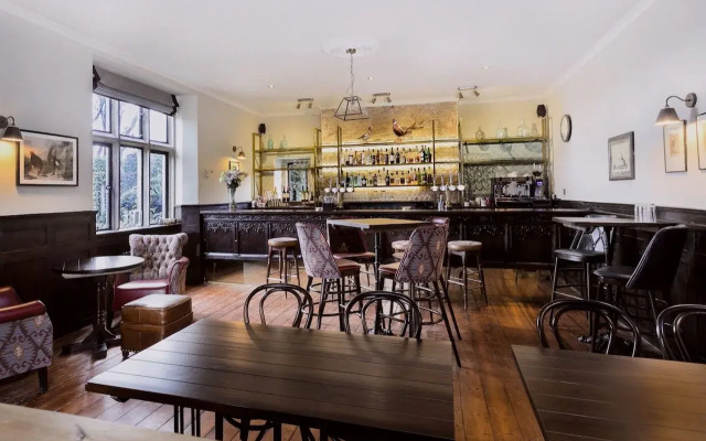Stanton Manor Hotel