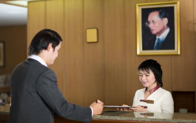 Charoen Hotel