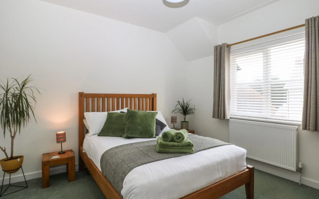 1 Matrons Cottages