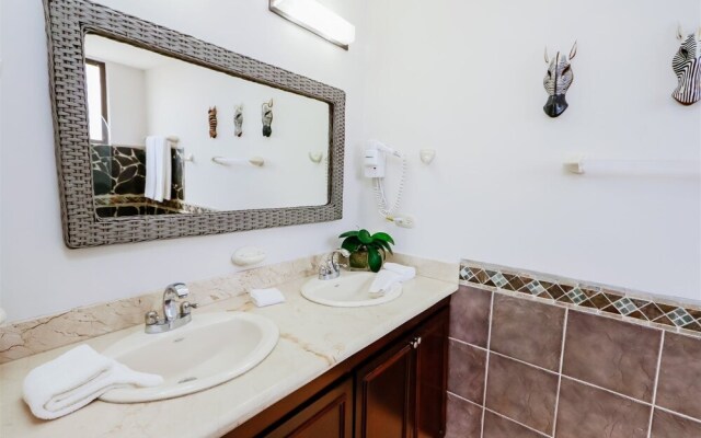 BE 1A Absolute 2BR Oceanfront Luxury Condo