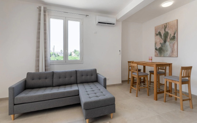 Detached villa with air conditioning