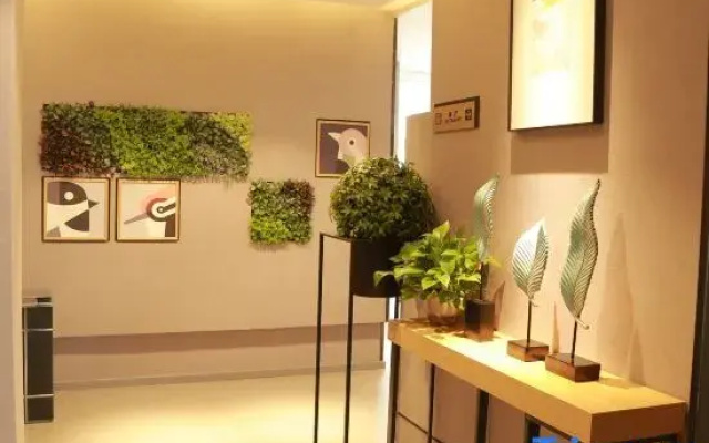 Homeinn Selected Hotel (Yuzhou East District Stadium)