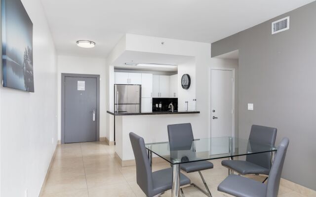 Fortune House Hotel Suites