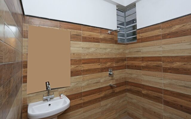 OYO 13502 Home 2BHK Simran Villa DIT