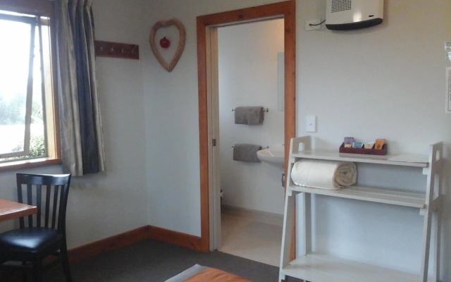 Eden's Edge Lodge
