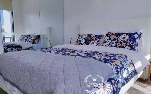 All Heart & Sol - 2bd 1bth Apt steps from the CBD