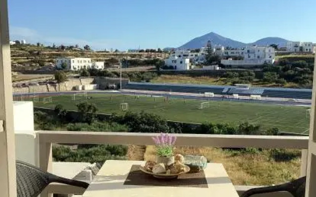 Milos Dream Life