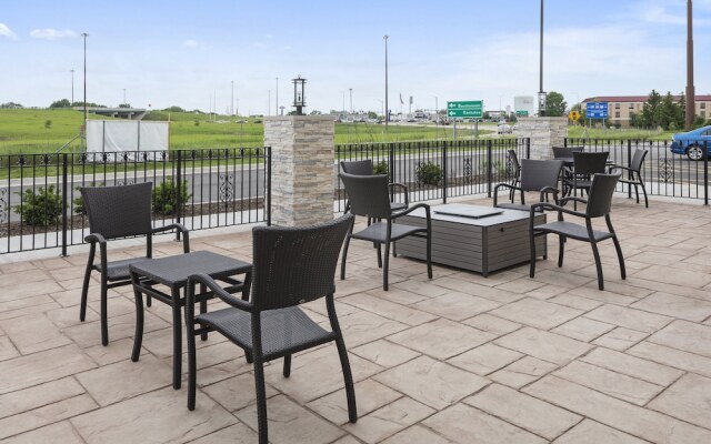 Holiday Inn Exp & Sts Bourbonnais East - Bradley