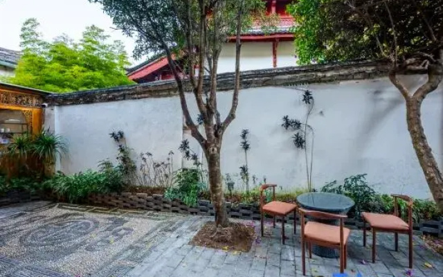 Qiyue Linyin Bieyuan (Lijiang Gucheng Mufu Branch)