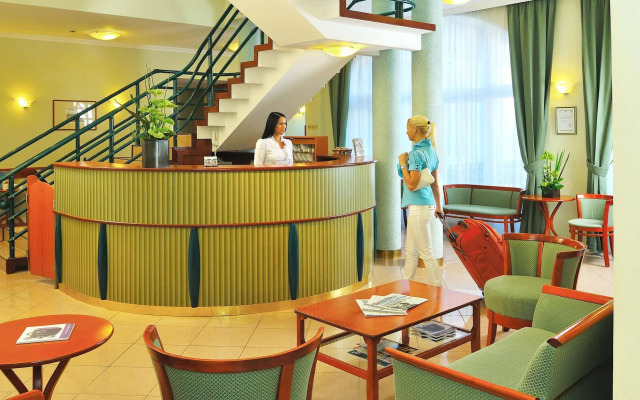 Baross City Apartments