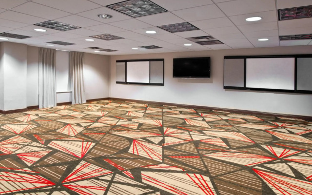 Four Points by Sheraton Nashville Airport