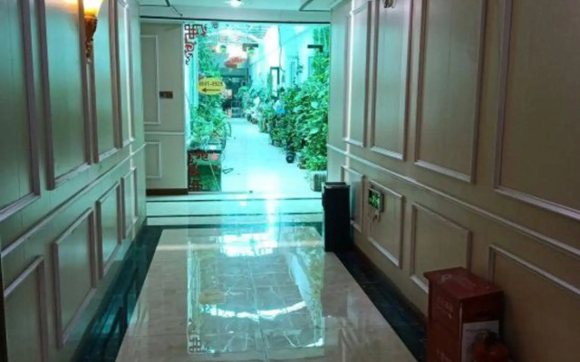 Jiutian Hotel (Baixin Plaza, Baiyun Railway Station, Guangzhou)