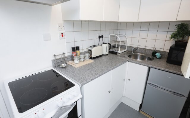 MyPlace Camden Apartment