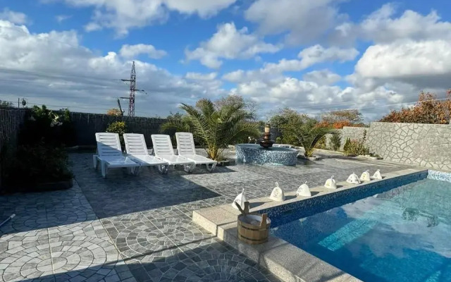 Angelica Guest House