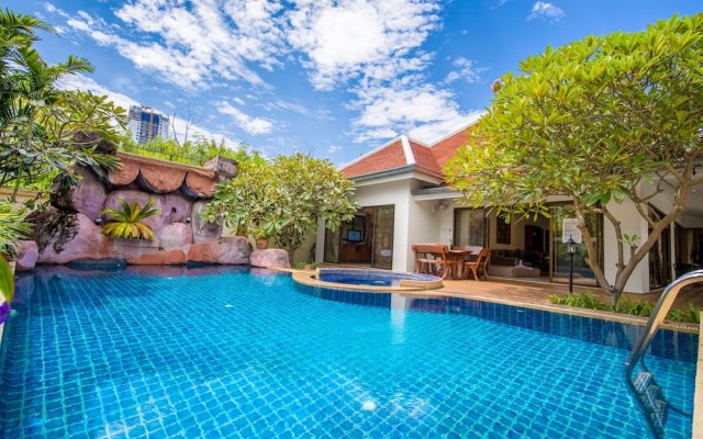 Adare Pool Villa Pattaya