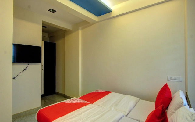 OYO 11387 Hotel Kozy Rooms