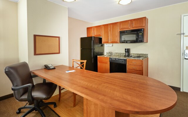 Candlewood Suites Aurora-Naperville by IHG
