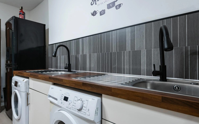 Favour Spacious Inn By Jesouth