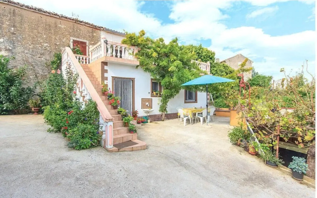 Beautiful Apartment in Selo Rakalj With 1 Bedrooms and Wifi