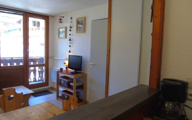 Lou Services Apartment THA16 LSI 001