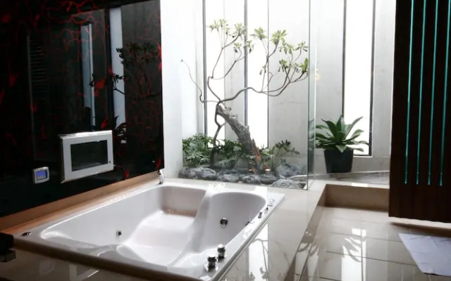 THE YORKER De'luxe Motel