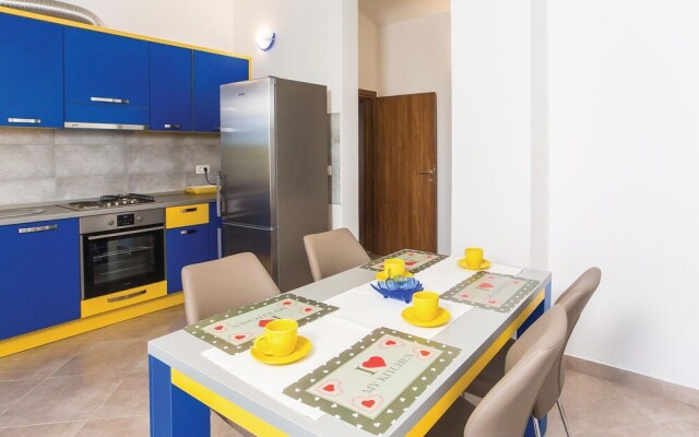 Nice Apartment in Makarska With 1 Bedrooms and Wifi