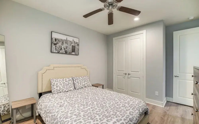 Central Condo: Near NRG Stadium & Houston Zoo!