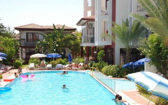 Side Elis Hotel
