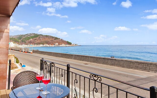 Yeongdeok Etermo Pension