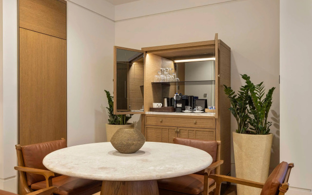 Hyatt Regency Izmir IstinyePark