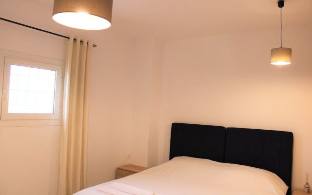 "kalamaki Plaza Apartments 'kalimera'"
