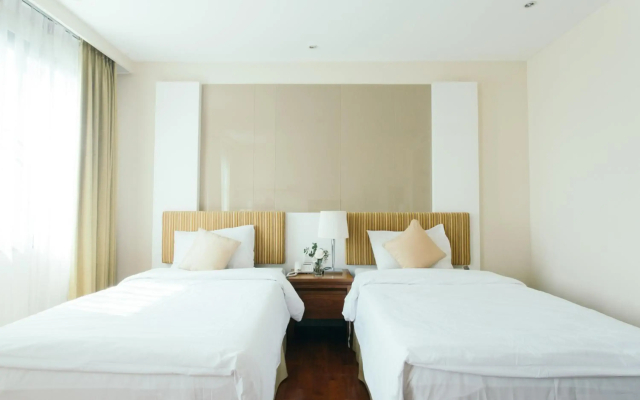 Thomson Residence Hotel