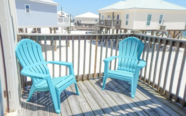049 Beach Comber