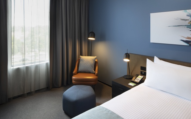 Holiday Inn Sydney St Marys by IHG – Guest Rooms – Sydney