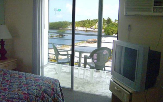 Fisher Inn Resort & Marina