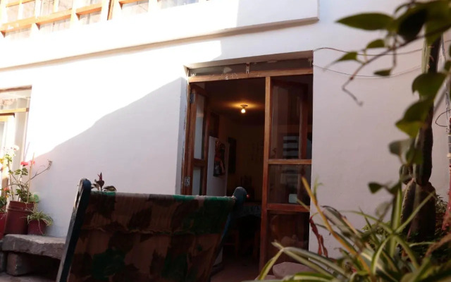Emperatriz Guest House