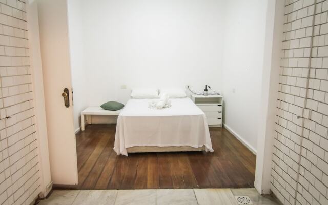 Rio Spot Apartment Q006