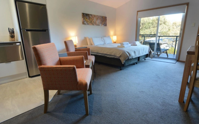 Novotel Lake Crackenback Resort & Spa