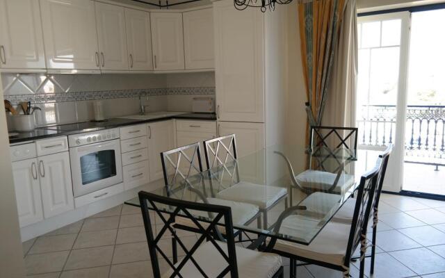 Bicos Beach Apartments AL by Albufeira Rental