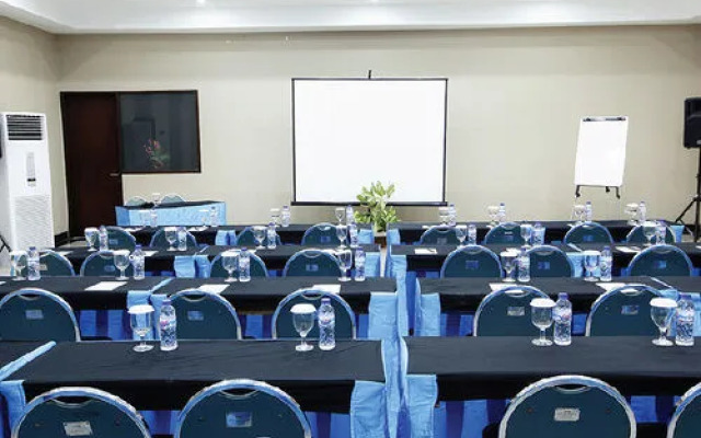 Capital O 1662 Ole Suites Hotel