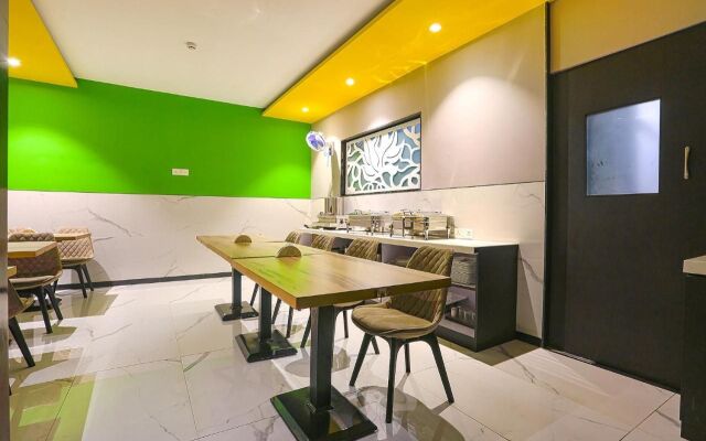 FabHotel Prime Grand