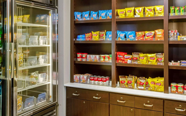 La Quinta Inn & Suites by Wyndham Birmingham Hoover