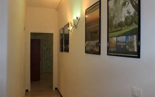 Lia Rooms 4