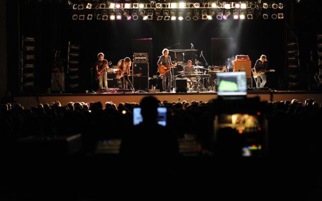 Shooting Star Casino & Hotel