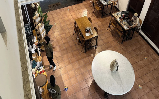 R Residence Jakarta