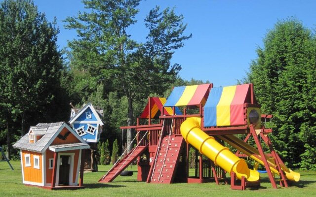 North Colony Motel and Cottages